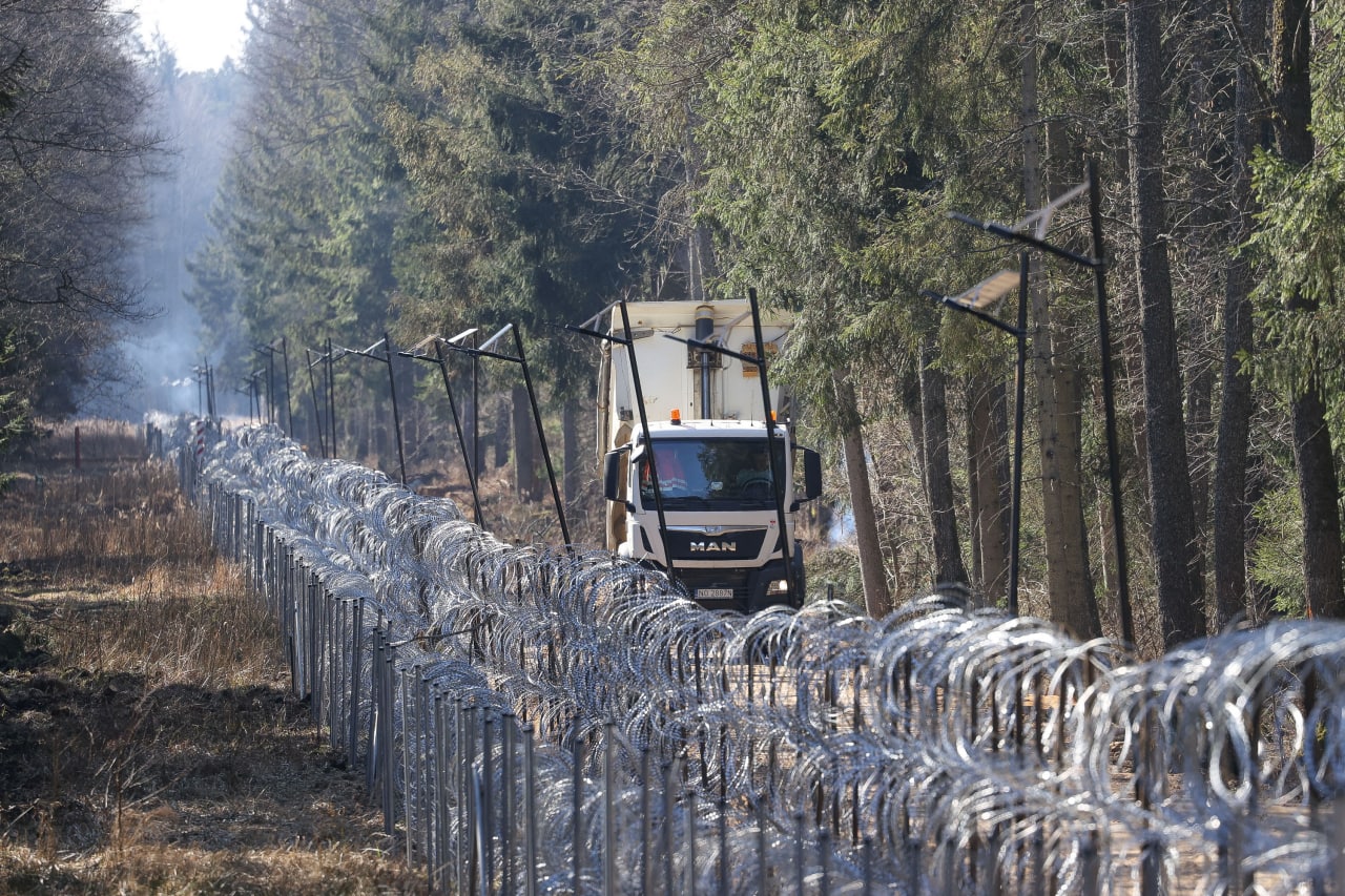 Забор польша беларусь