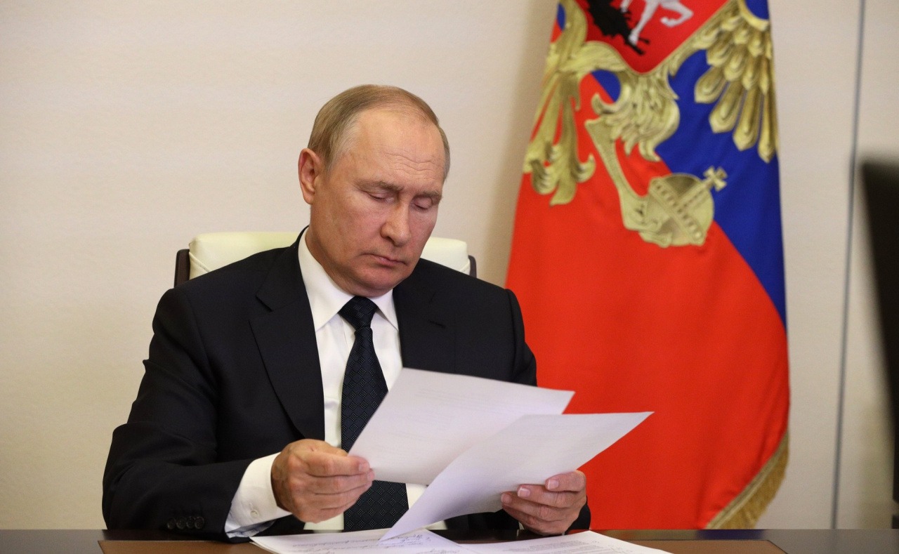 Владимир Путин поручил принять в федеральную собственность объекты ЗАЭС