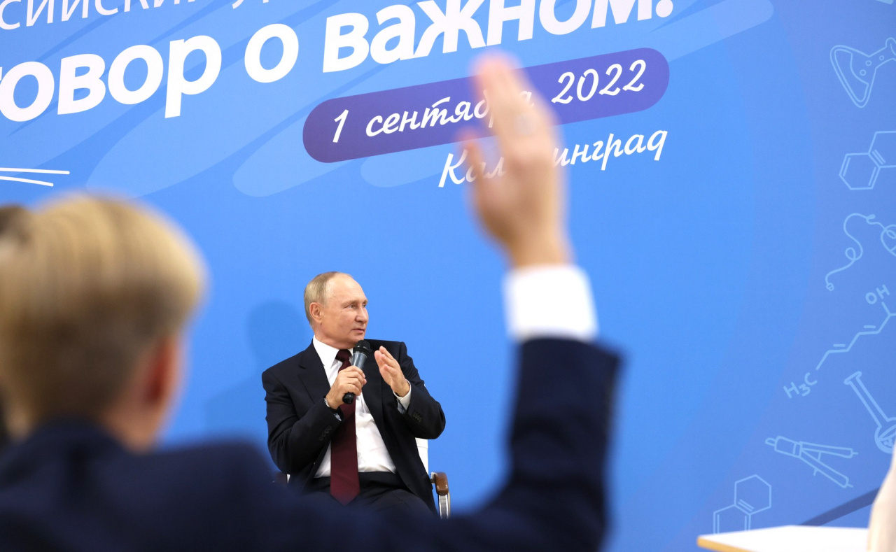 Владимир Путин - о задачах военной спецоперации: Миссия наших солдат - защитить людей и Россию