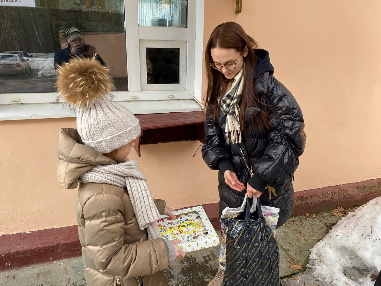 Дети Донбасса получили посылки от Союзного государства 