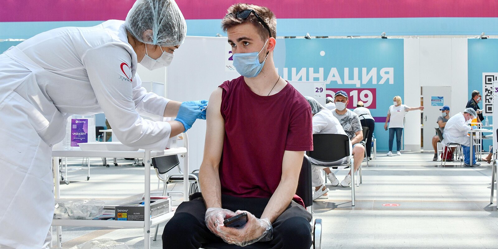 Уровень коллективного иммунитета к коронавирусу в России за неделю вырос до 64,4 процента 