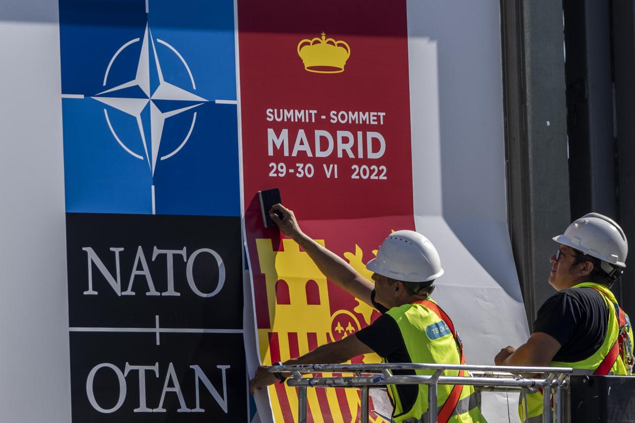 Истерический саммит НАТО 