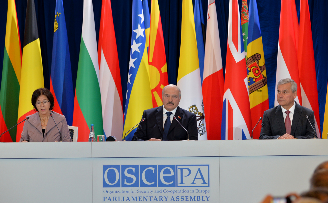 Александр Лукашенко: Назрела необходимость реформировать ОБСЕ, придать ей больше веса