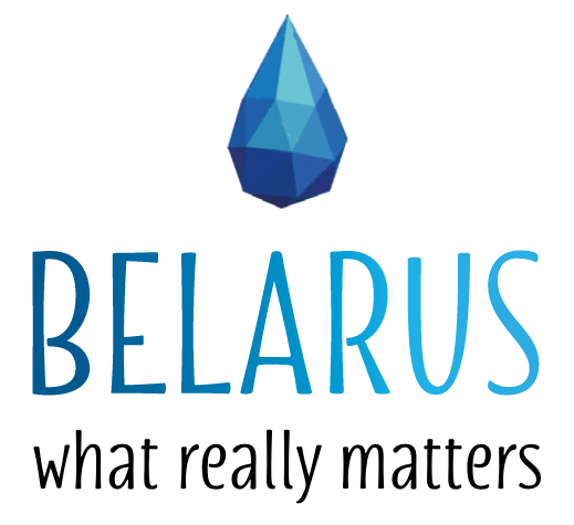 Туристы узнают Беларусь по капле воды и вышиванке
