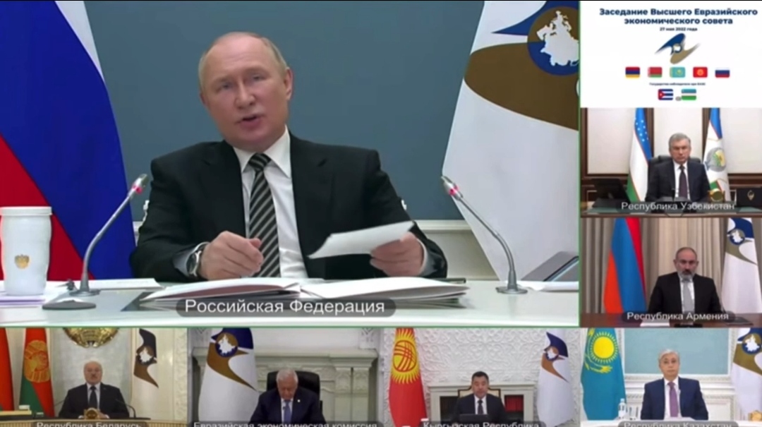 Владимир Путин на саммите ЕЭС: Преимущества интеграционного курса особенно очевидны сейчас