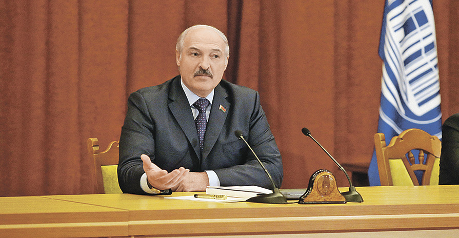 Александр Лукашенко: Будем защищать общее отечество