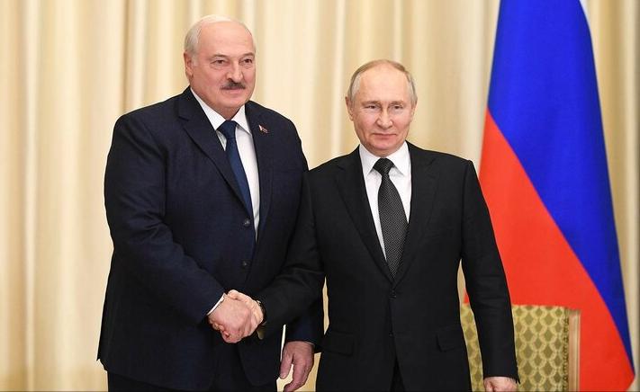 Владимир Путин и Александр Лукашенко: «Миролюбивым» странам не удалось нас зажать