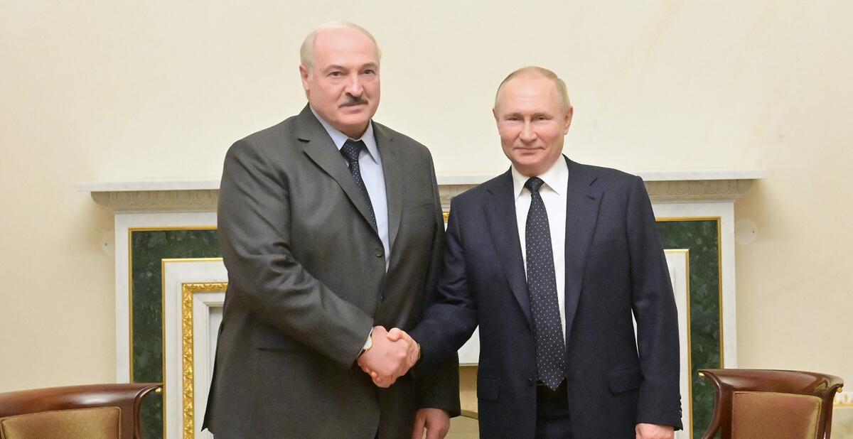 Путин и Лукашенко поговорили по телефону  