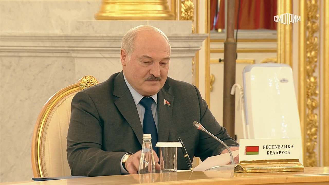 Александр Лукашенко: Запад проводит против наших стран гибридную агрессию 