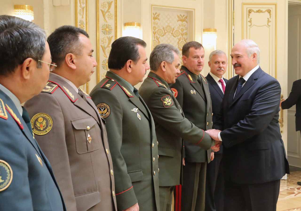  Александр Лукашенко: Проведем белорусско-российские учения масштабно и серьезно 