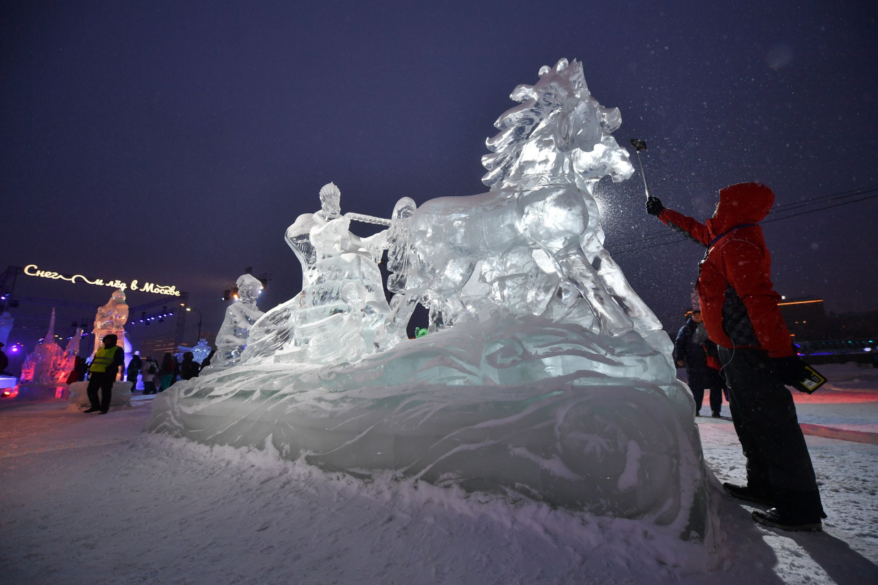 Фигуры в москве