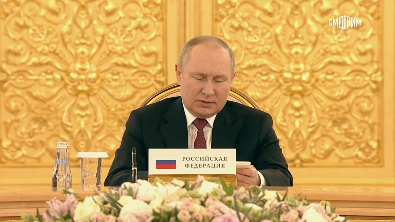 Владимир Путин заявил, что на Украине давно наблюдается разгул неонацизма