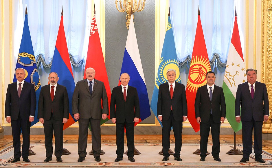 Владимир Путин сообщил, что страны ОДКБ осенью проведут серию совместных учений