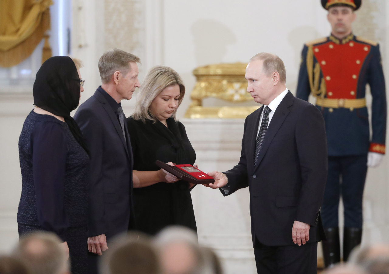 Владимир Путин: Защита Родины - призвание и смысл жизни