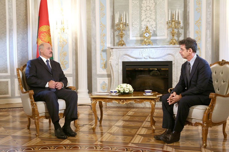 Александр Лукашенко: Война в наше время неприемлема