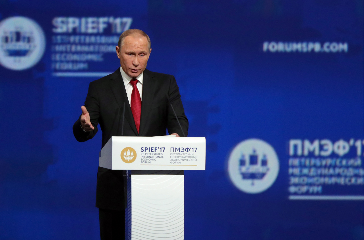 Владимир Путин: Перед нами стоят глобальные вызовы. Мы не имеем права размениваться на склоки и геополитические игры