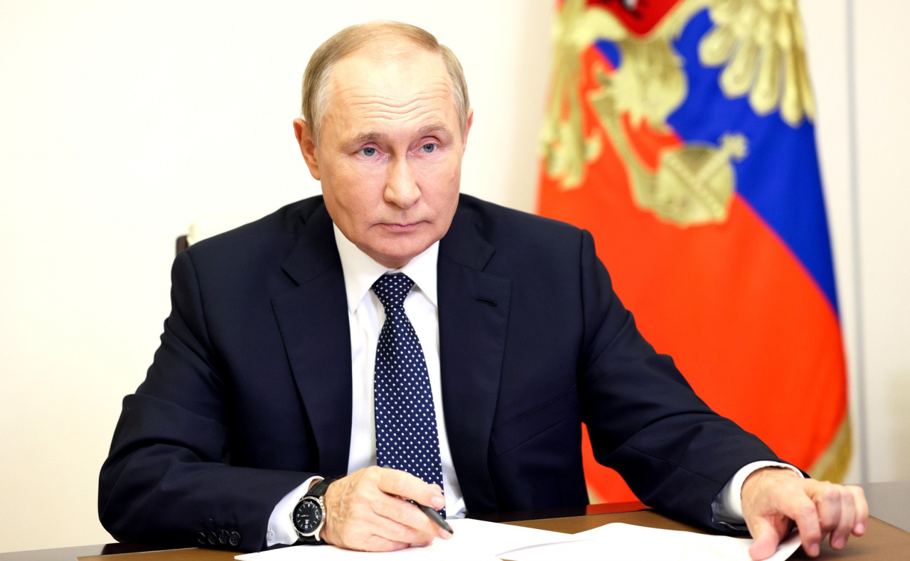 Владимир Путин: «Мочить в сортирах» — будем, а «жевать сопли» — ​​​​​​​нет ! 
