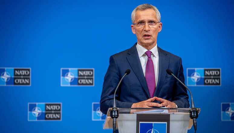 Столтенберг: Страны НАТО должны быть готовы к военной поддержке Украины 
