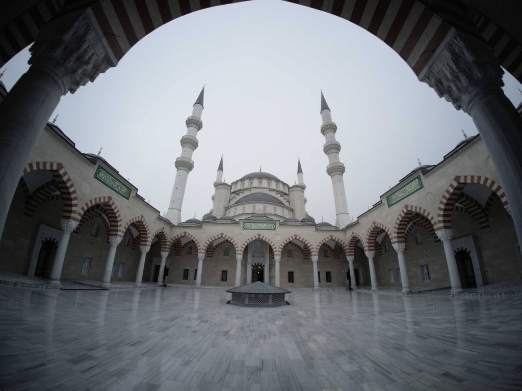 Украина до 2014 года целенаправленно убивала экономику Крыма