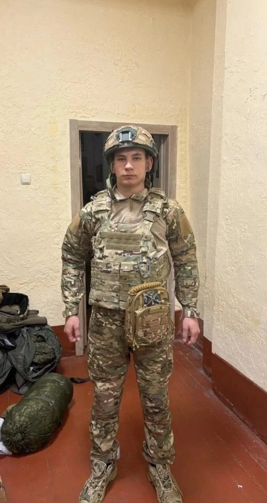Закрыл раненых собой Закрыл раненых собой