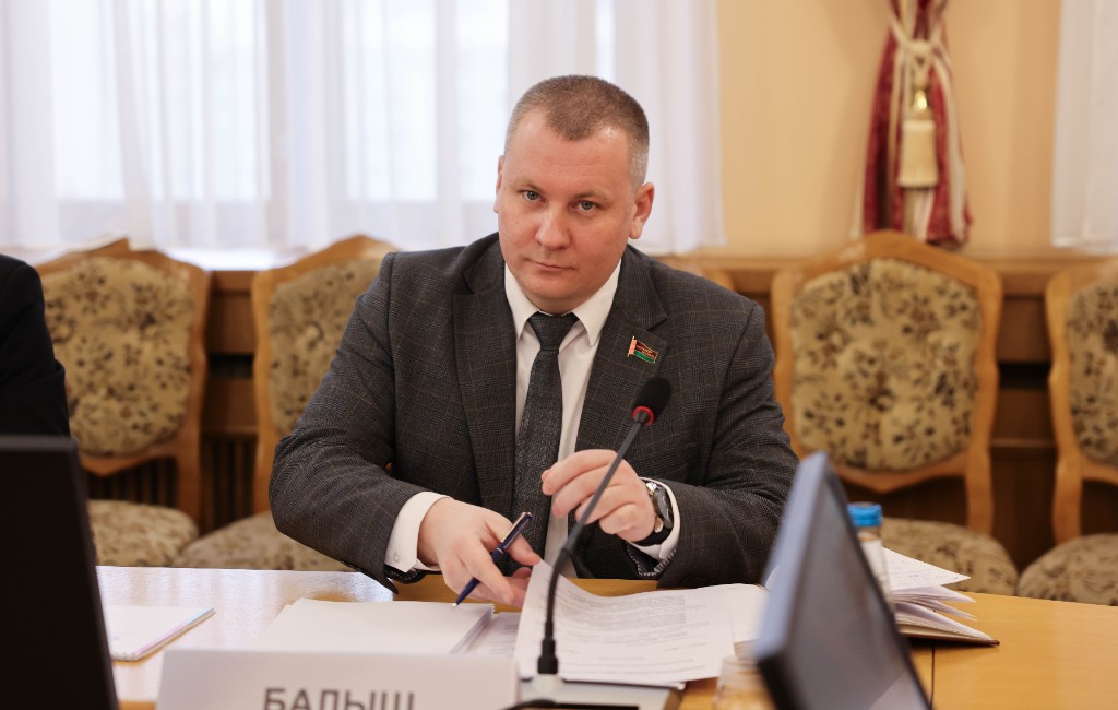 Белорусские депутаты ПС – о Дне Победы: Разрушая монументы - демонтируют правду