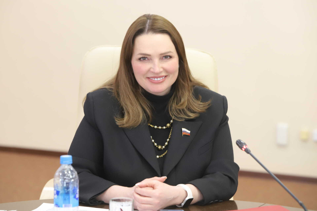 И мальчишкам нельзя ни солгать, ни обмануть... И мальчишкам нельзя ни солгать, ни обмануть...
