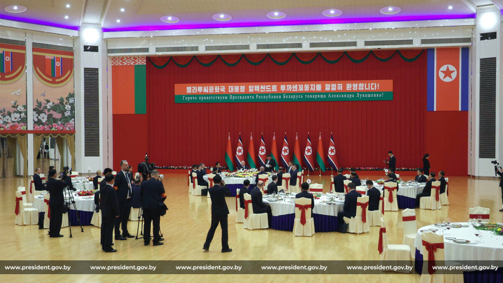 Александр ЛУКАШЕНКО: Другие страны будут не в восторге от наших отношений Александр ЛУКАШЕНКО: Другие страны будут не в восторге от наших отношений