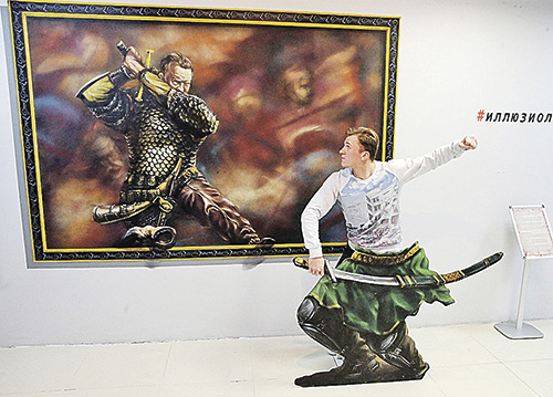 В Минске открыли необычный 3D-аттракцион, где можно вступить в схватку с рыцарем и даже «прокатиться» на «БелАЗе»