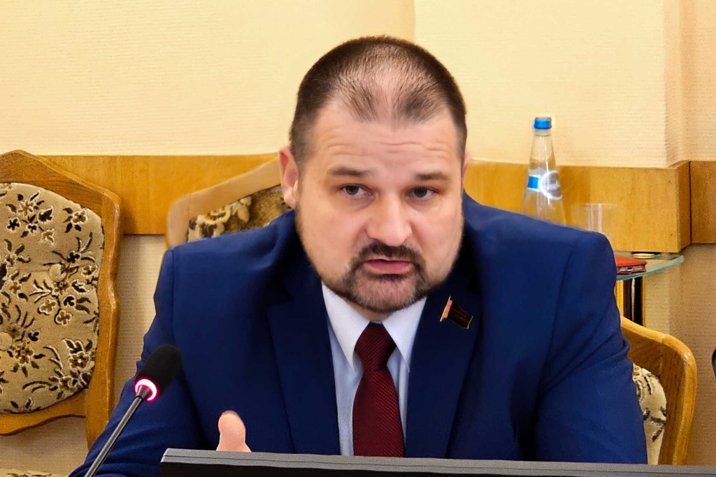 Белорусские депутаты ПС – о Дне Победы: Разрушая монументы - демонтируют правду