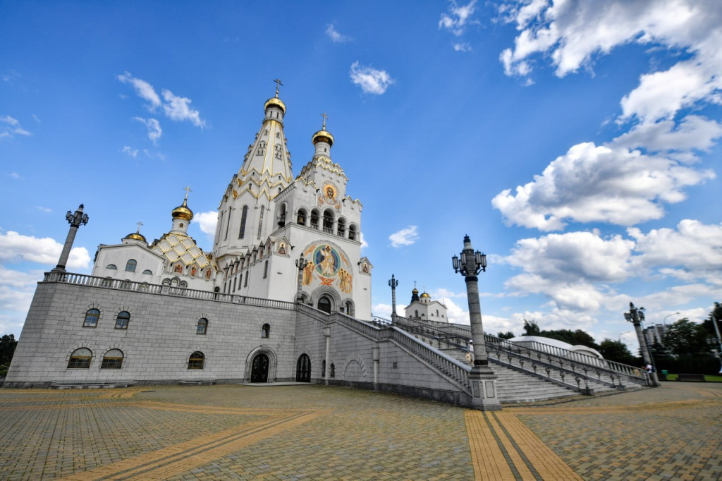 Самые привлекательные для верующих мест России и Беларуси
