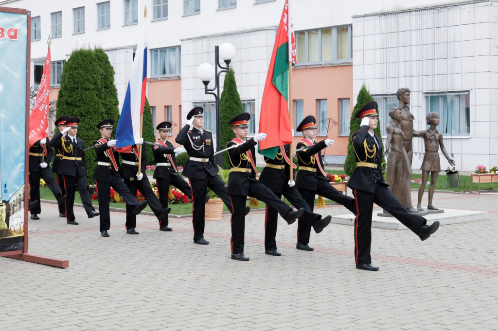 Отряд Зубрят