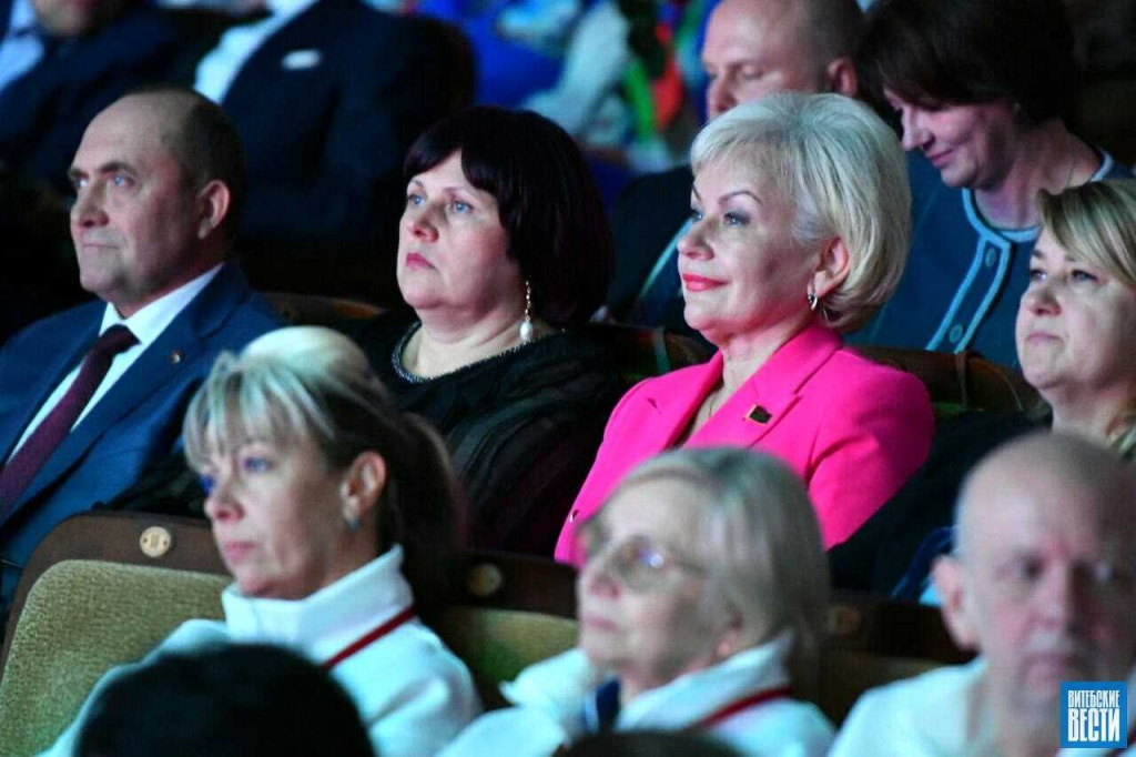 Волосом бел, да мудростью смел Волосом бел, да мудростью смел