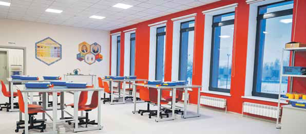 В старинном Суздале белорусские зодчие возвели чудо-школу