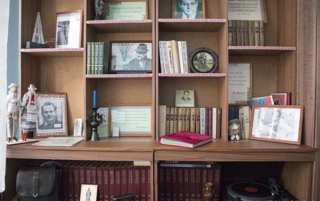 Рабочий кабинет белорусского писателя Ивана Мележа воссоздали в одной из ростовских библиотек