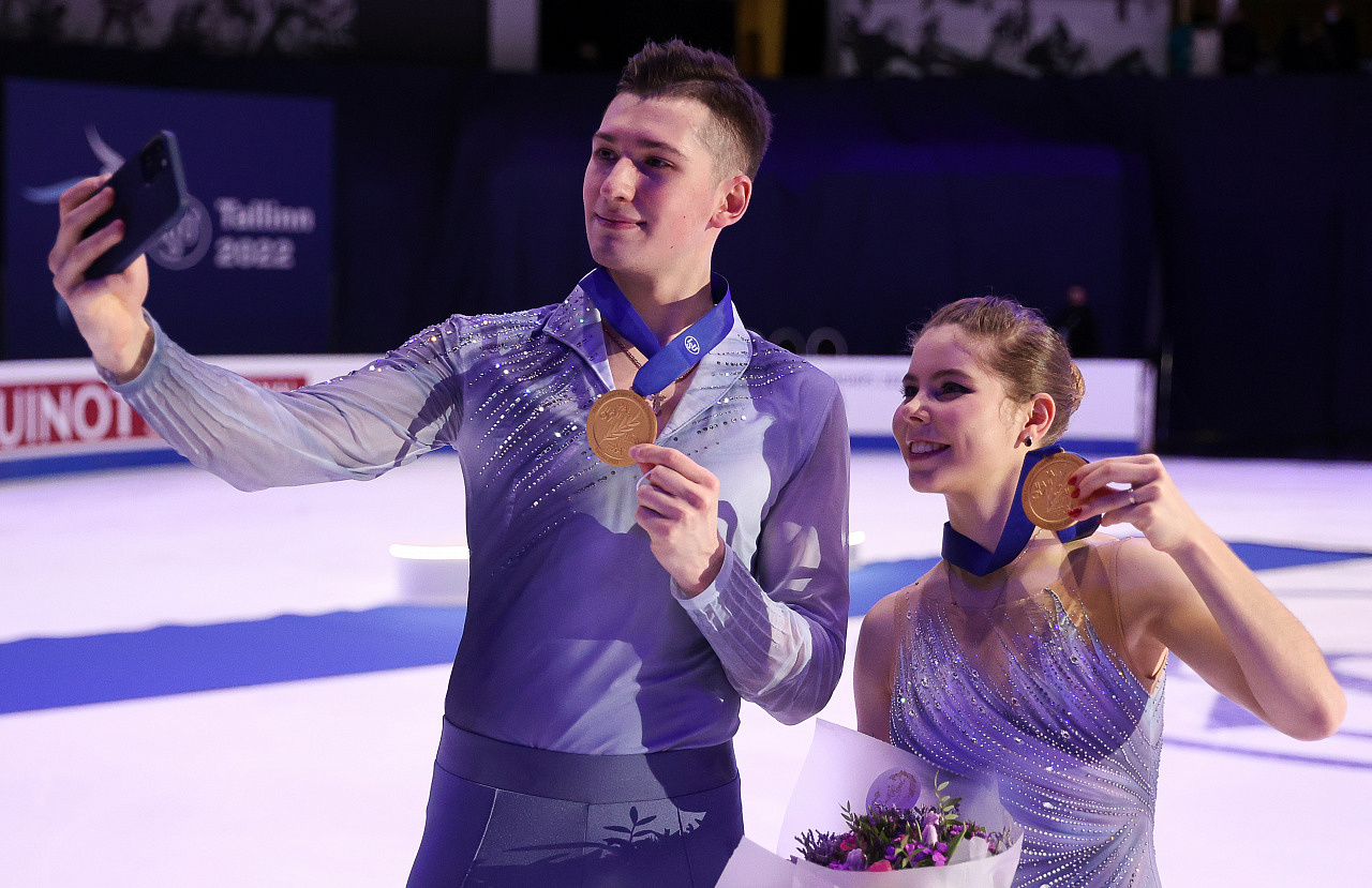 пары чемпионата европы. бельгия италия 2 июля. анастасия мишина и александр галлямов 2022. виктория синицына и никита кацалапов. кацалапов и синицына че 2022.
