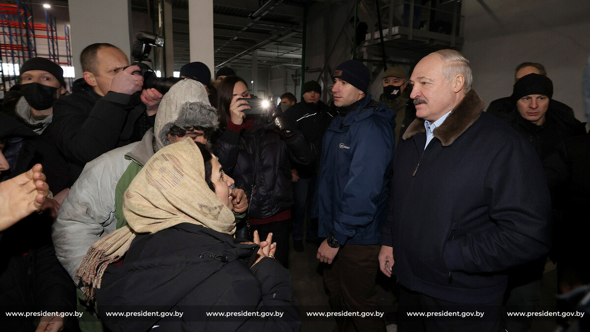 Александр Лукашенко: Беларусь не будет играть на судьбах беженцев