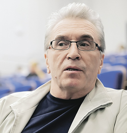 Забавно, когда «народники» с «эстрадниками» танцуют хип-хоп Забавно, когда «народники» с «эстрадниками» танцуют хип-хоп