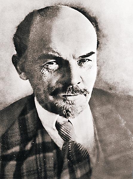 Владимир Ильич, сейчас вылетит птичка Владимир Ильич, сейчас вылетит птичка