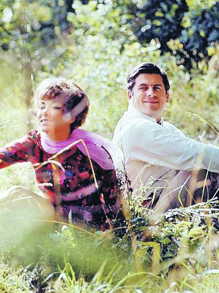 Эдита Пьеха: Я сумела стать артисткой, никем не освистанной Эдита Пьеха: Я сумела стать артисткой, никем не освистанной